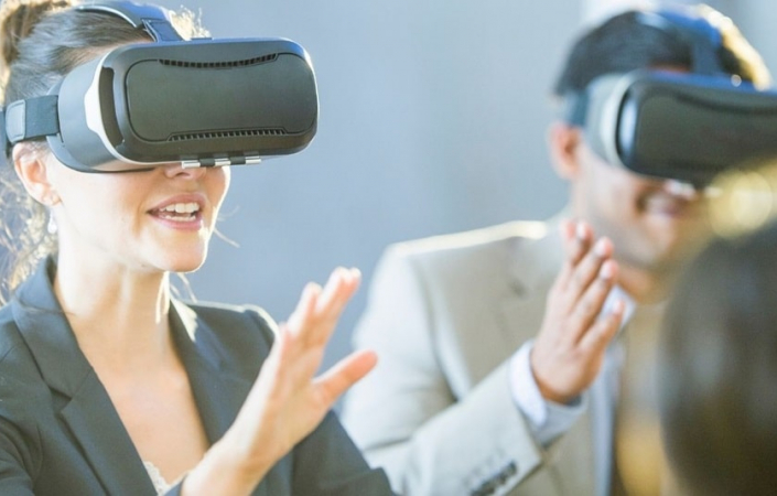 Thực tế ảo hoạt động như thế nào? Nguyên lý và ứng dụng thực tế